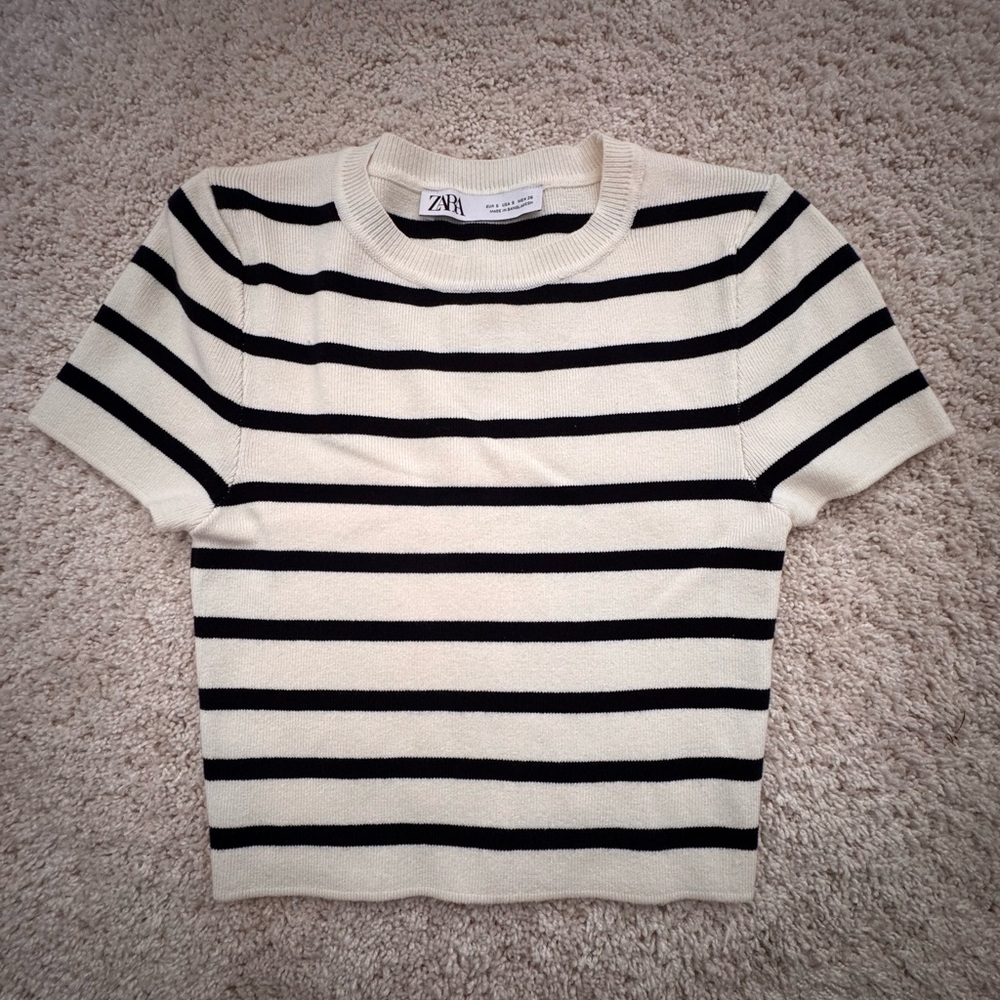 ZARA Black & White Striped Knit Tee | Size Small